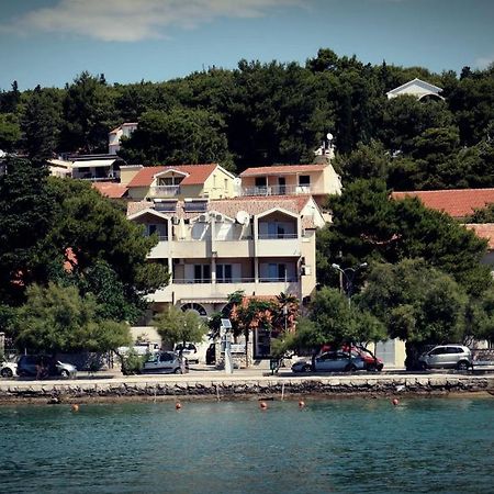 Apartmenthaus Kosirina-Tisno Exteriér fotografie