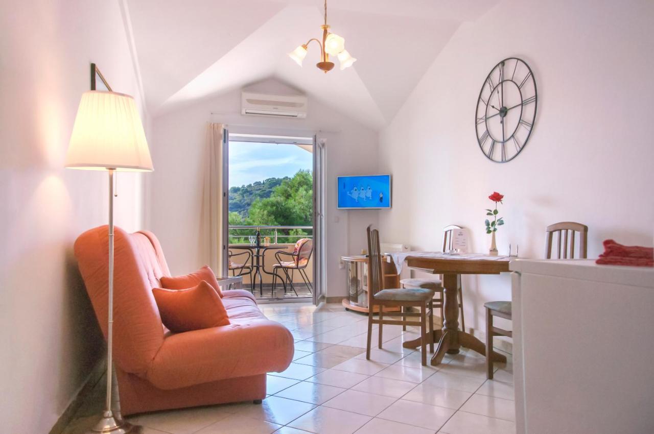 Apartmenthaus Kosirina-Tisno Exteriér fotografie