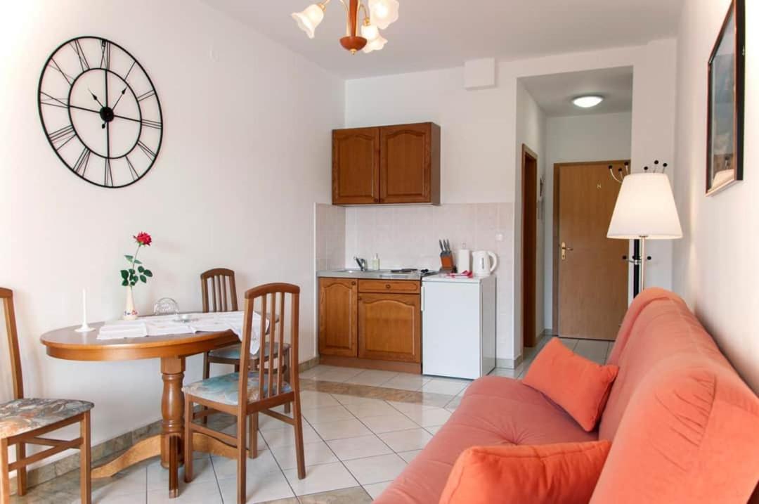 Apartmenthaus Kosirina-Tisno Exteriér fotografie